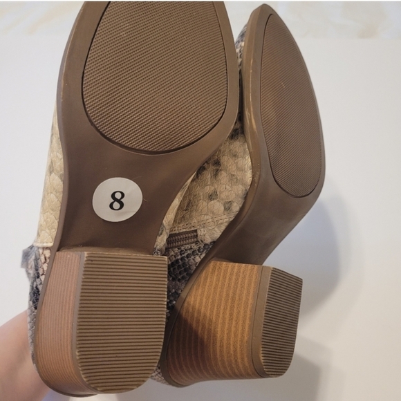 Sugar snake print booties size 8 - Picture 4 of 10